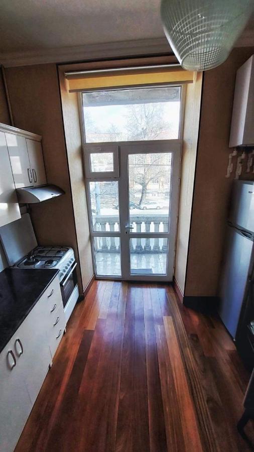 Шикарная Однушка На Абовяна Ereván Exterior foto